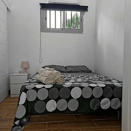 Vanessa Puerto Del Carmen *