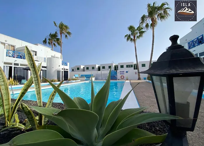 Vanessa Puerto Del Carmen *